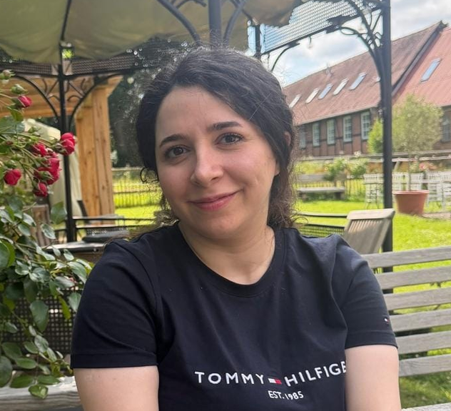 Mina, Krankenschwester in Deutschland